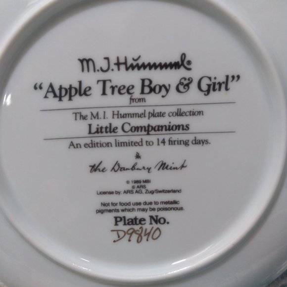 Hummel collectors plate (Apple Tree Boy & Girl ) - Picture 3 of 6